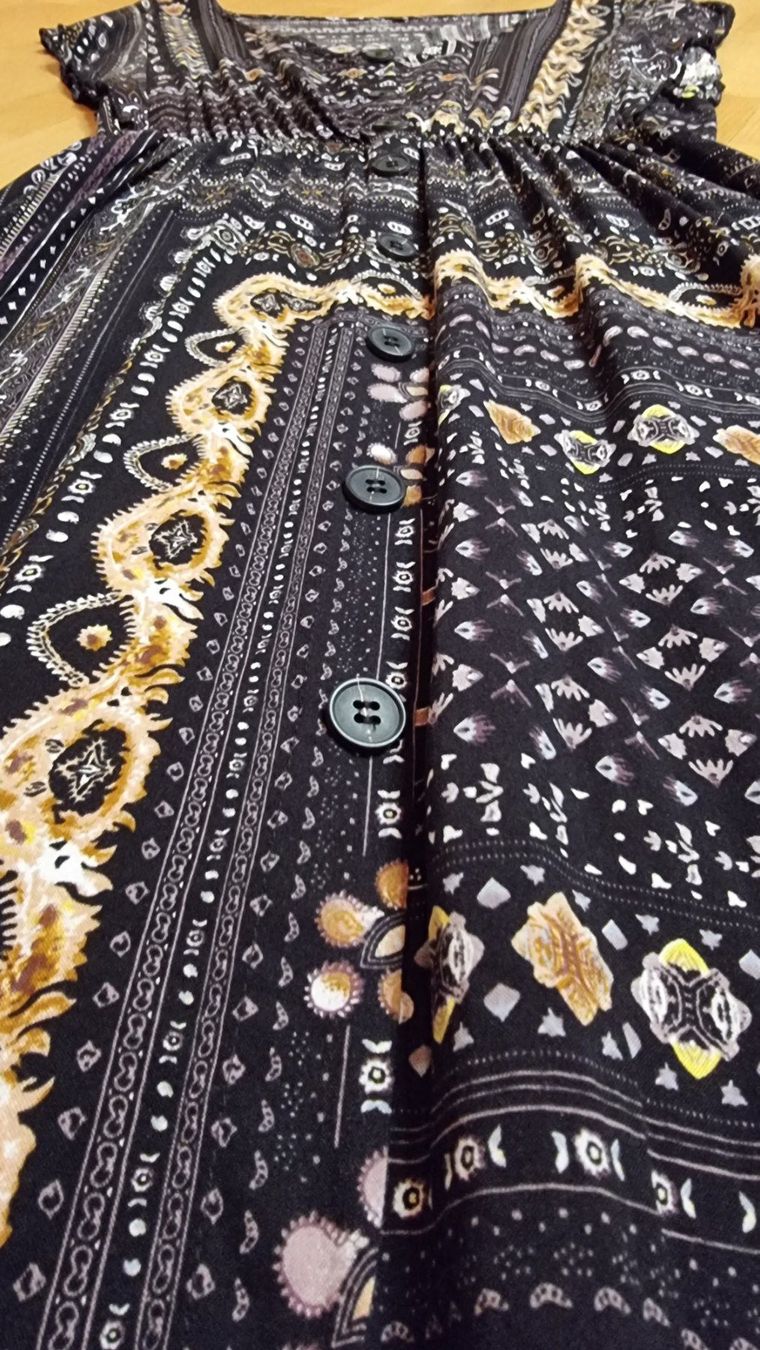 Vestiti: 🌺Kleid Größe 40/42🌺 – Usato da Wald ZH venduto da CapLux 2
