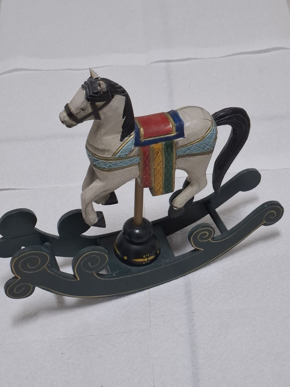 Statuette: Holz Rocking Pferd Vintage – Usato da Riniken venduto da bro_slk8