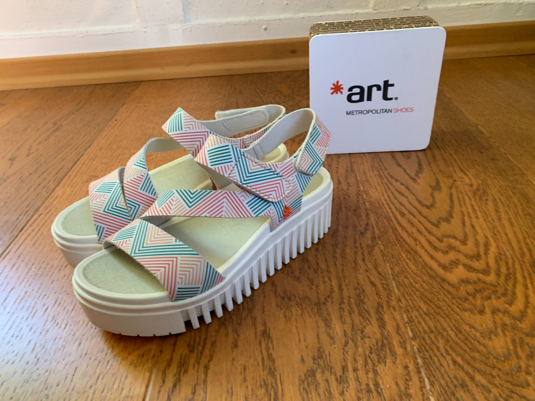 Art Scarpe da donna: Art Brighton 1573 fantasy lines multi Gr.37 – Nuovo (secondo la descrizione) da Zürich venduto da finsti 1