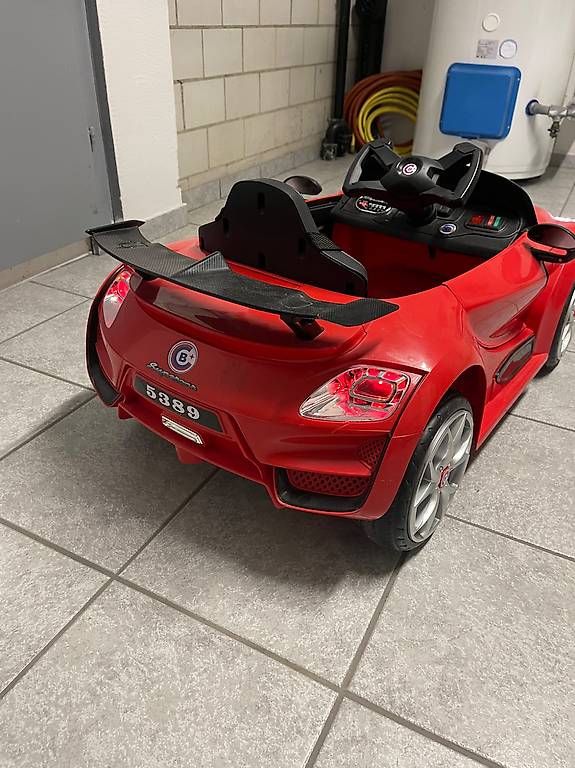 Veicoli per bambini: Bugatti kinder elektroauto – Usato da wiesendangen venduto da Luna120 2