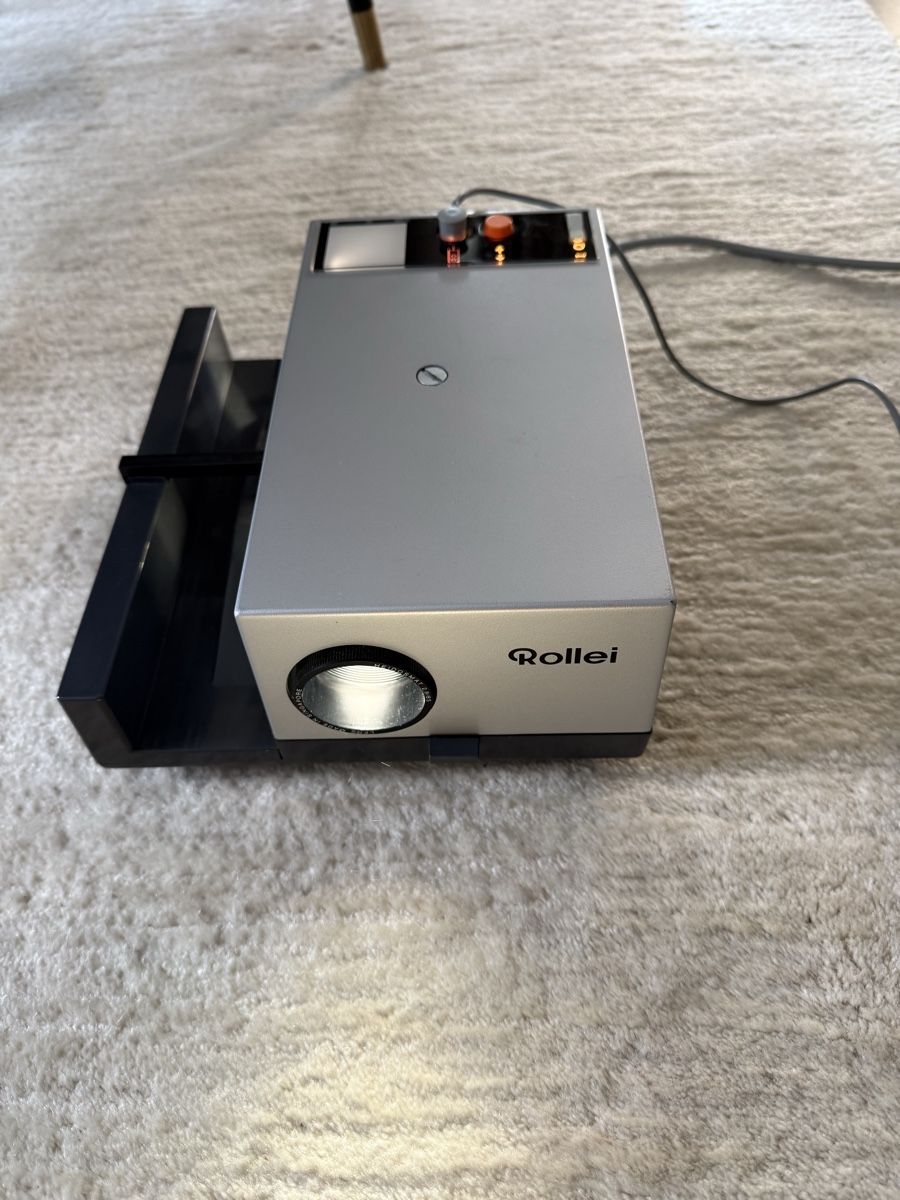 Videoprojektoren: Projecteur Rollei P350A – Gebraucht aus Fleurier von salar