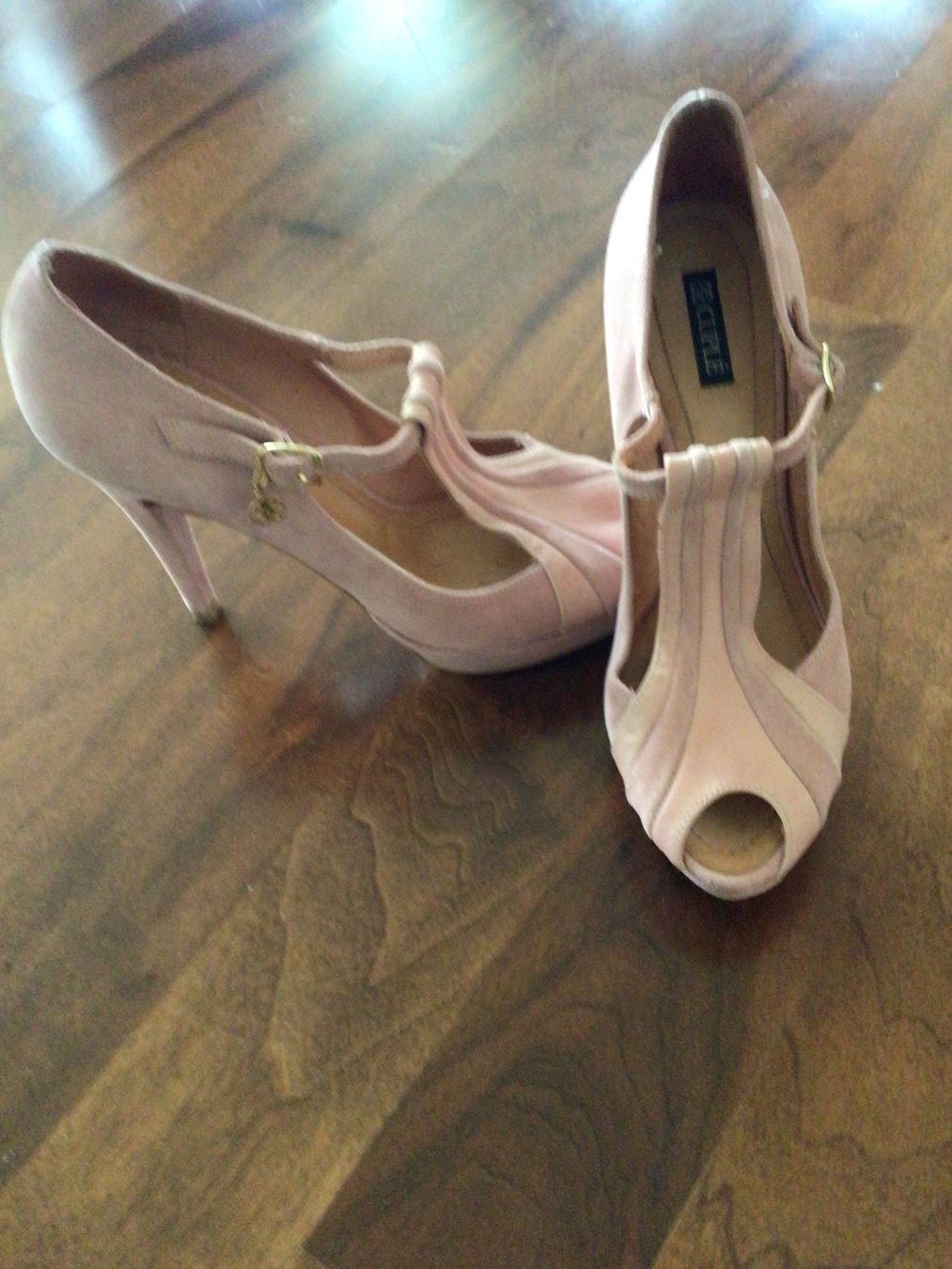 Scarpe da donna: Schuhe Cuplé – Usato da Zürich venduto da ElarmariodeRuth