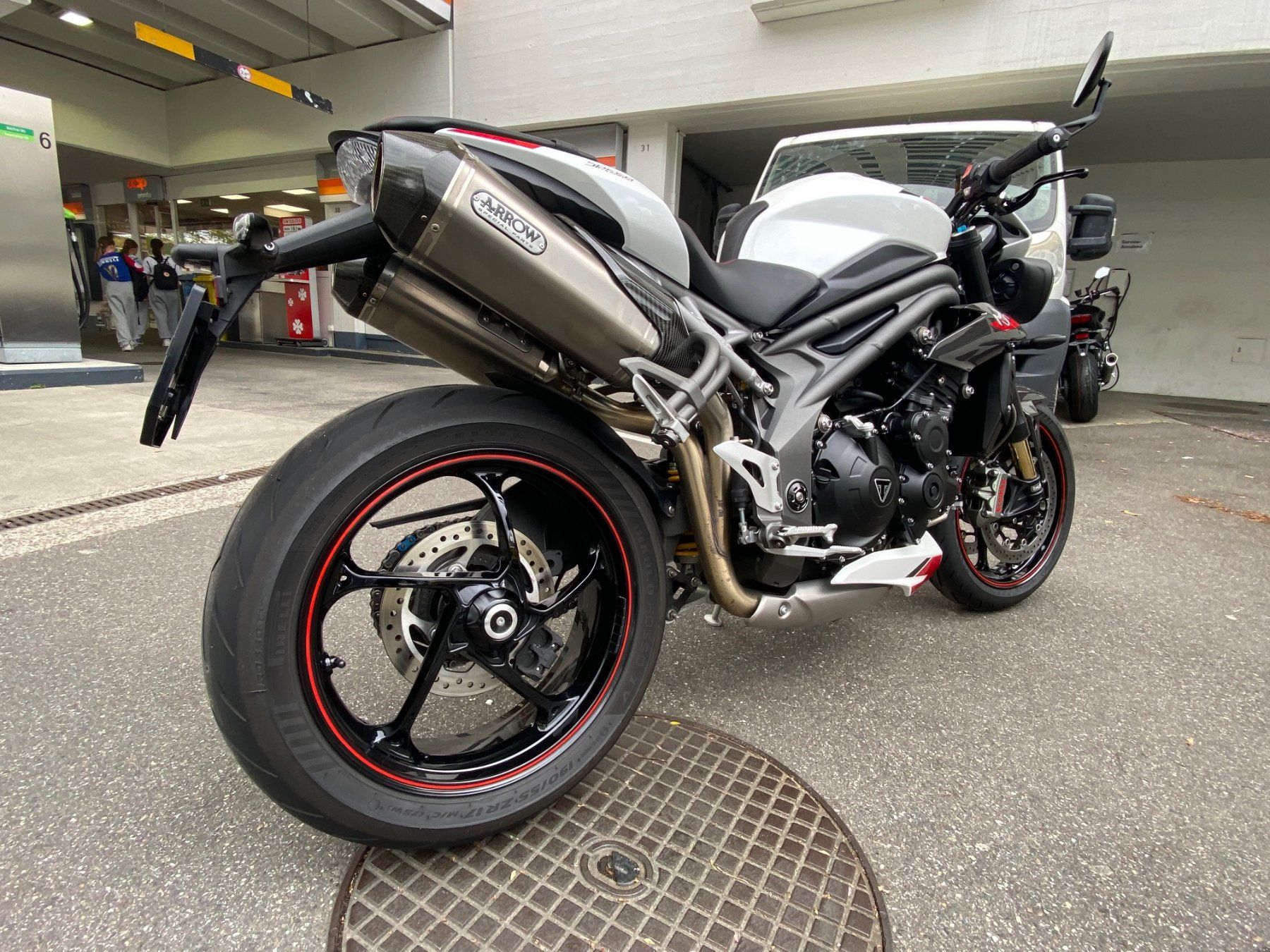 Triumph Strada: TRIUMPH Speed Triple RS Carbon – Usato da Reinach BL venduto da DCastro4 7