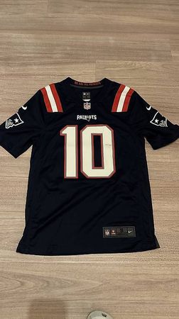 Maillot NFL Patriots - Jones 10 - Taille S - neuf !