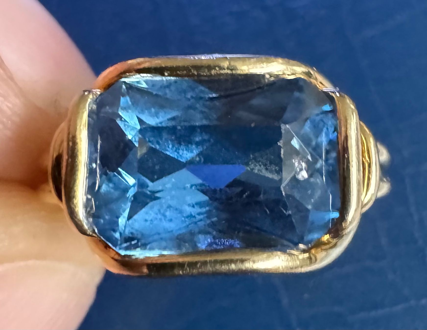 Anelli: 750-er Gold Ring mit blauem Stein – Usato da Ebikon venduto da Dmasterx 3