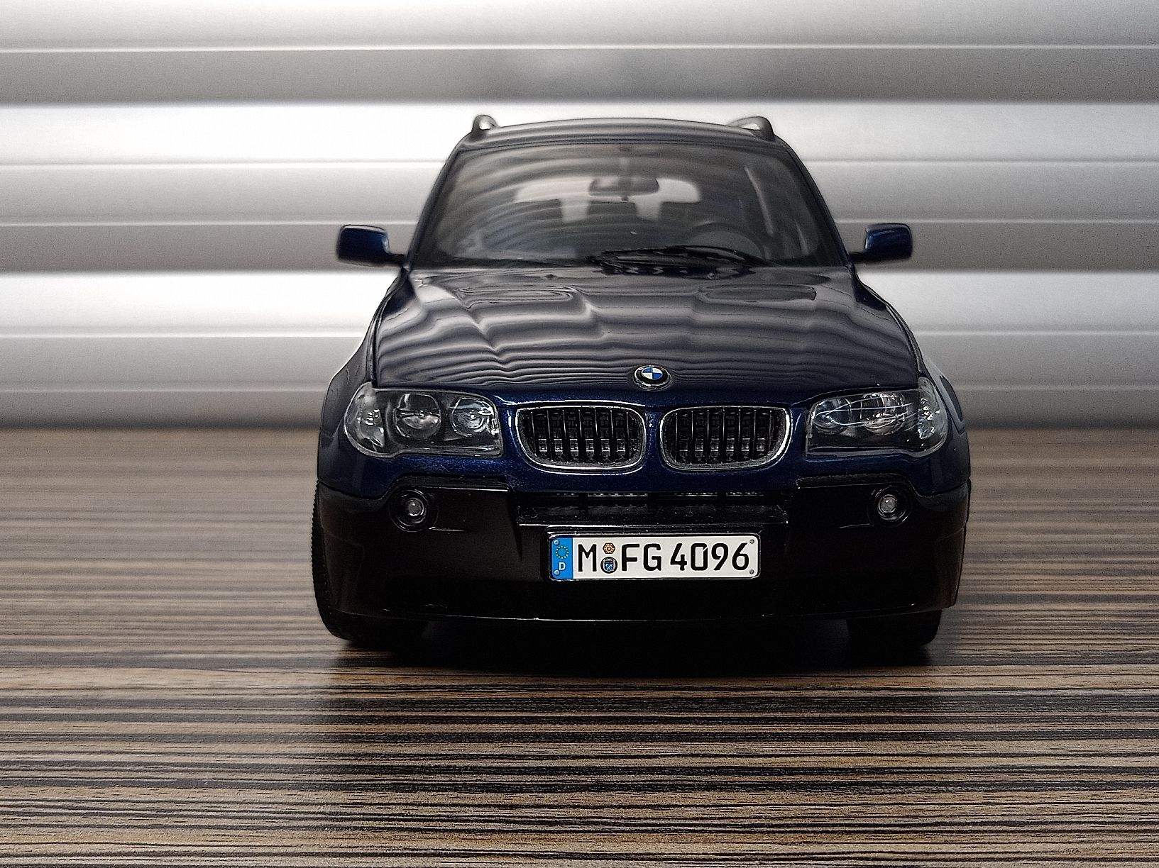 Kyosho Modellautos: BMW X3 dunkelblau von Kyosho – Gebraucht aus Reiden von Zofi-Brocki 3