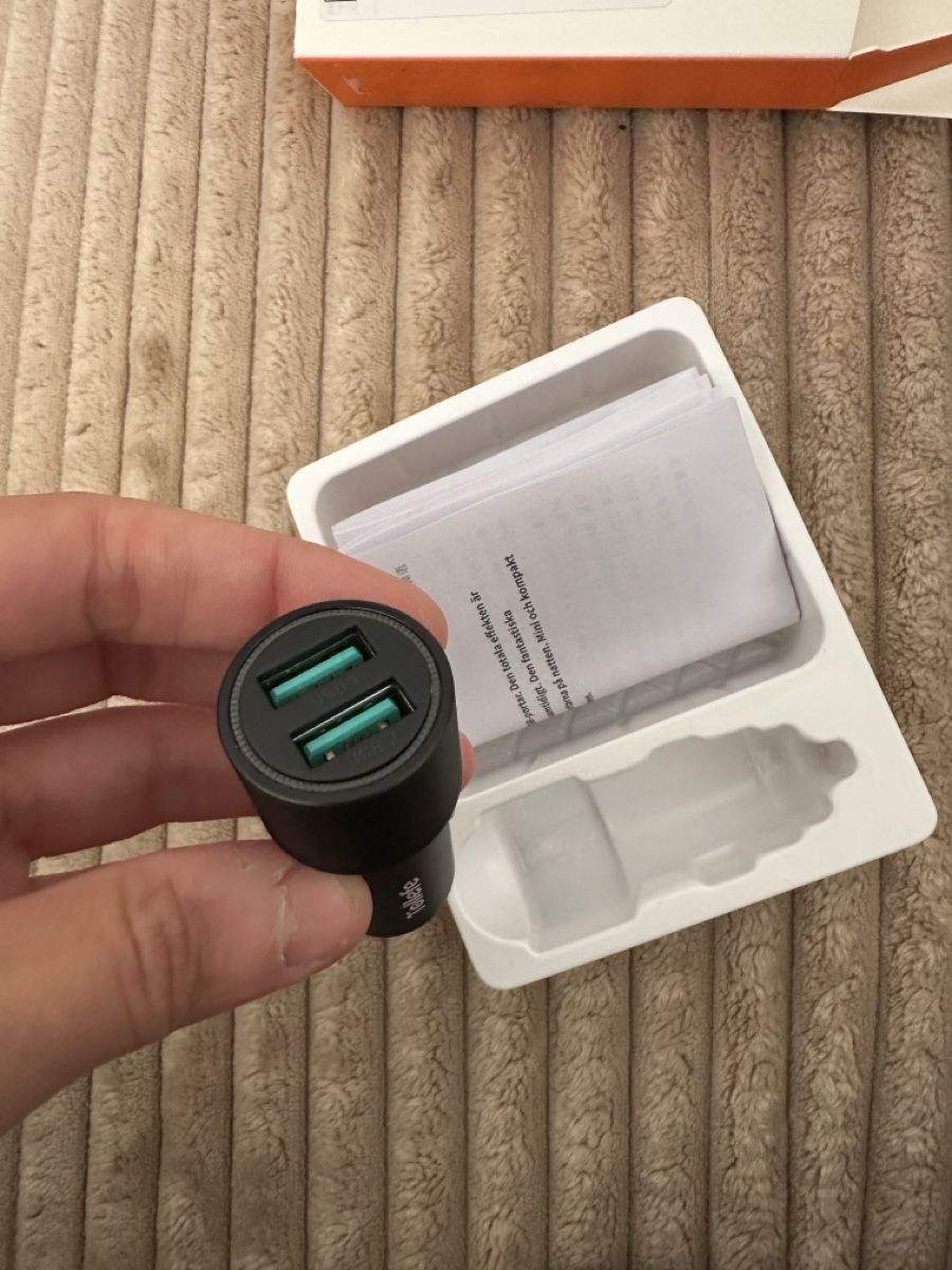 Unità & Adattatore: Auto Adapter USB A Schnittstelle – Nuovo e nell'imballaggio originale da Dietikon venduto da sal_zdn5