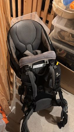 Deuter Kindertrage sehr guter Zustand