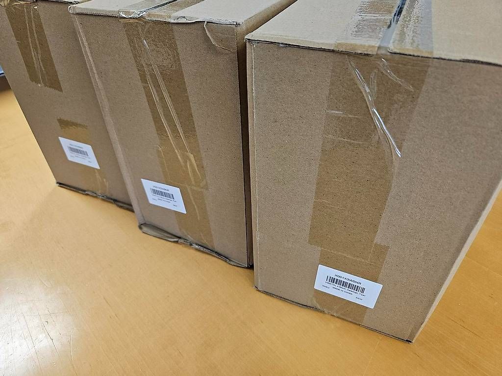 Altri mobili per ufficio: Wandprospekthalter A4 Hochformat, neu – Nuovo e nell'imballaggio originale da Arbon venduto da my_shopping 4