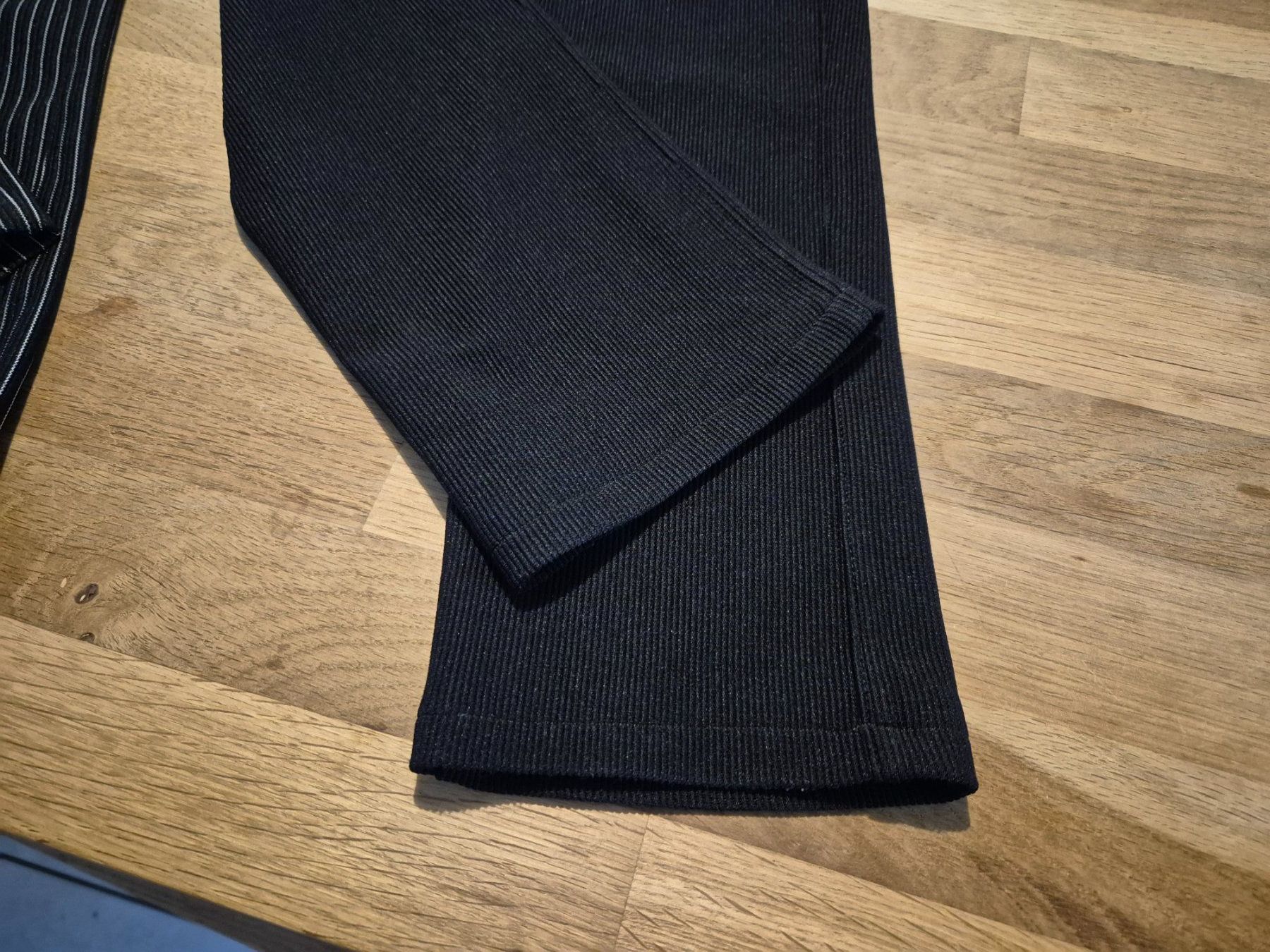 Pantaloni: 2 Stretchhosen Gr. 34 von Hennes – Nuovo (secondo la descrizione) da Urtenen-Schönbühl venduto da Lari1 6