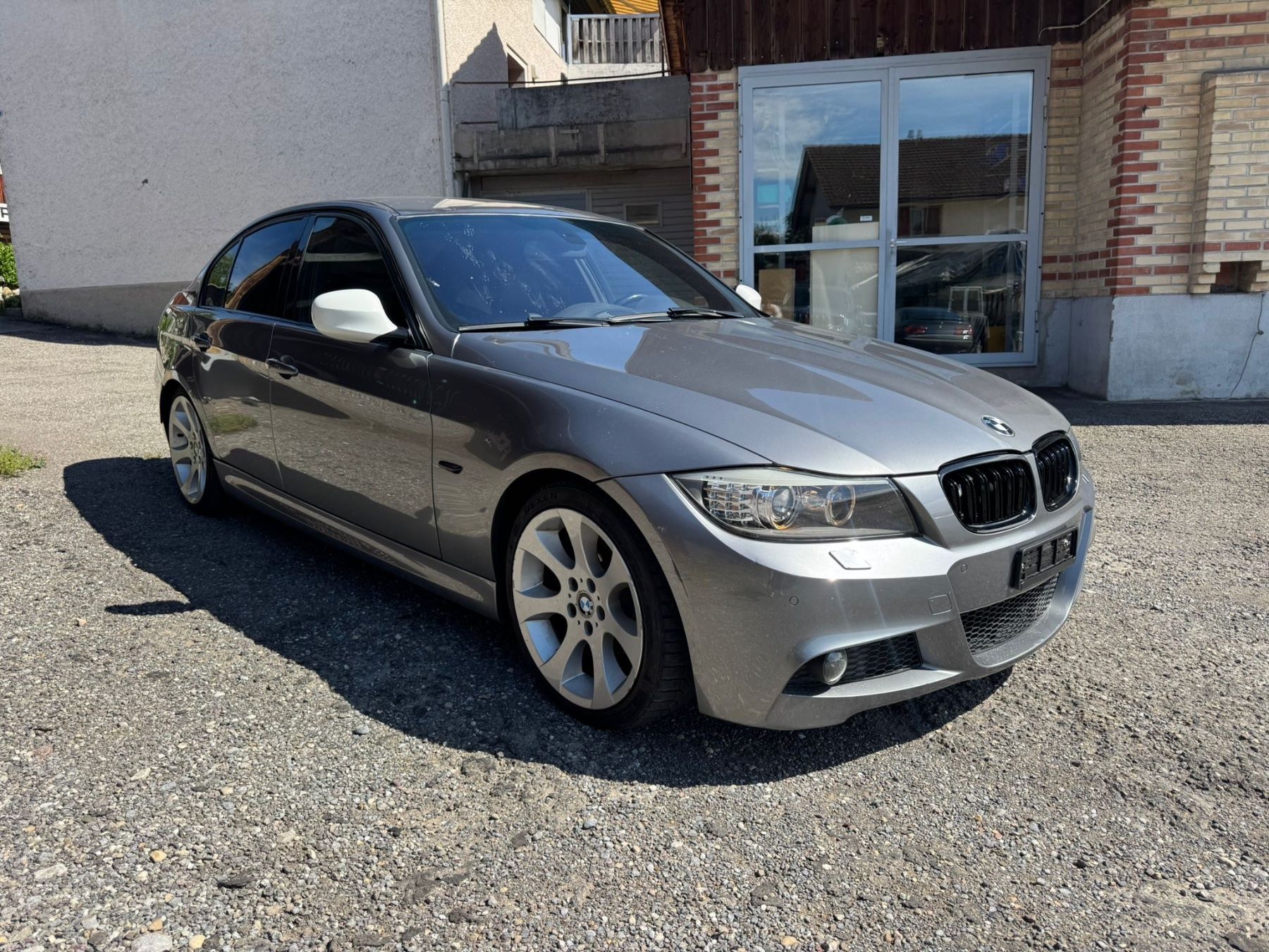 BMW Automobili: Zum Verkaufen steht ein Bmw 320i e90 M-Tech – Usato da Schmerikon venduto da Passat018
