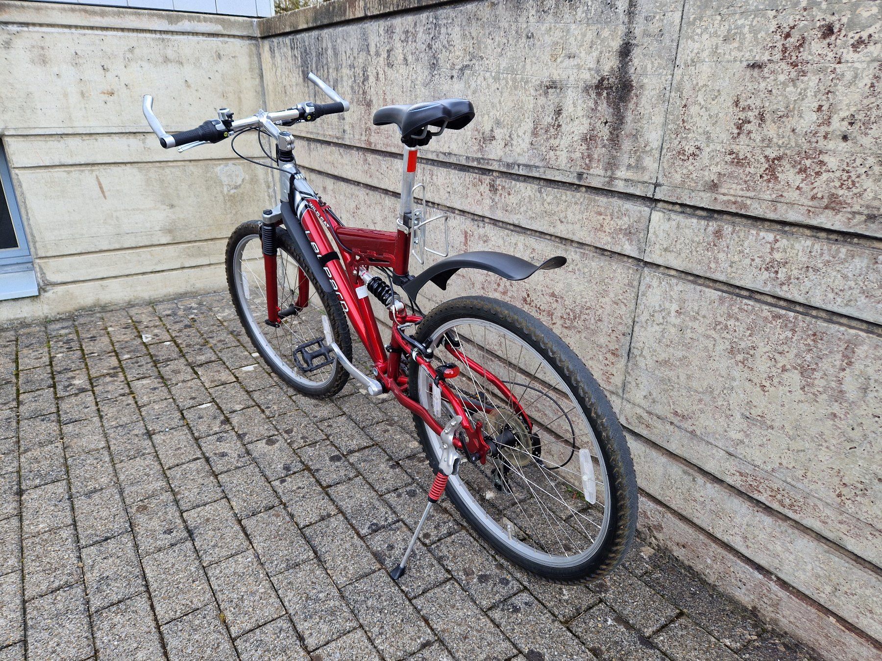 Leopard Biciclette: Leopard Mountainbike vollgefedert – Usato da Winterthur venduto da gatmor 1