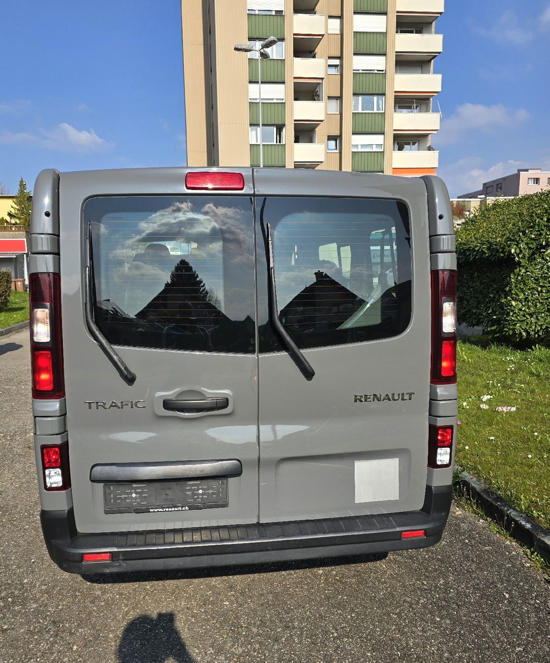 Renault Autos: Renault Trafic dci125 – Defekt aus Emmen von KGB33 9