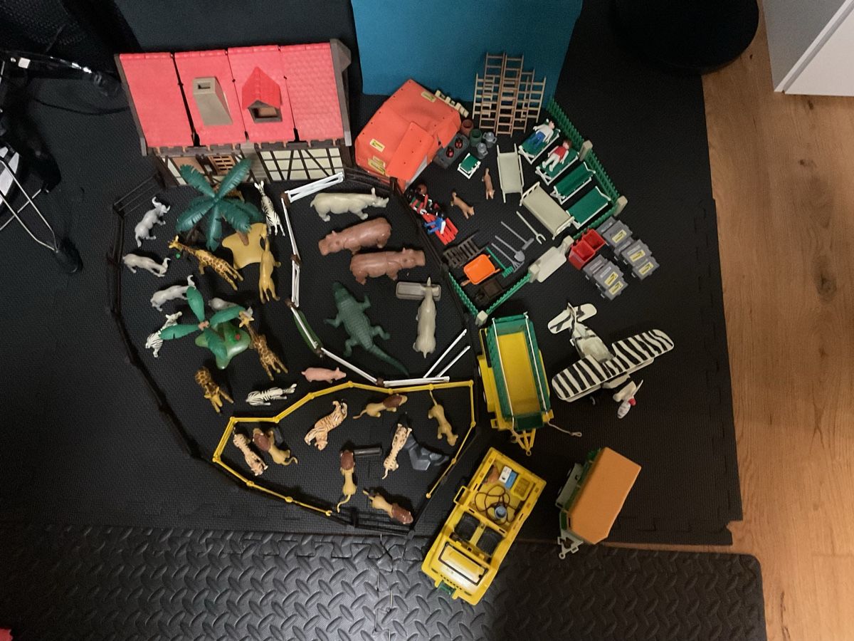 Playmobil Giocattoli: Playmobil Scheune / Safari – Usato da Stans venduto da wiib