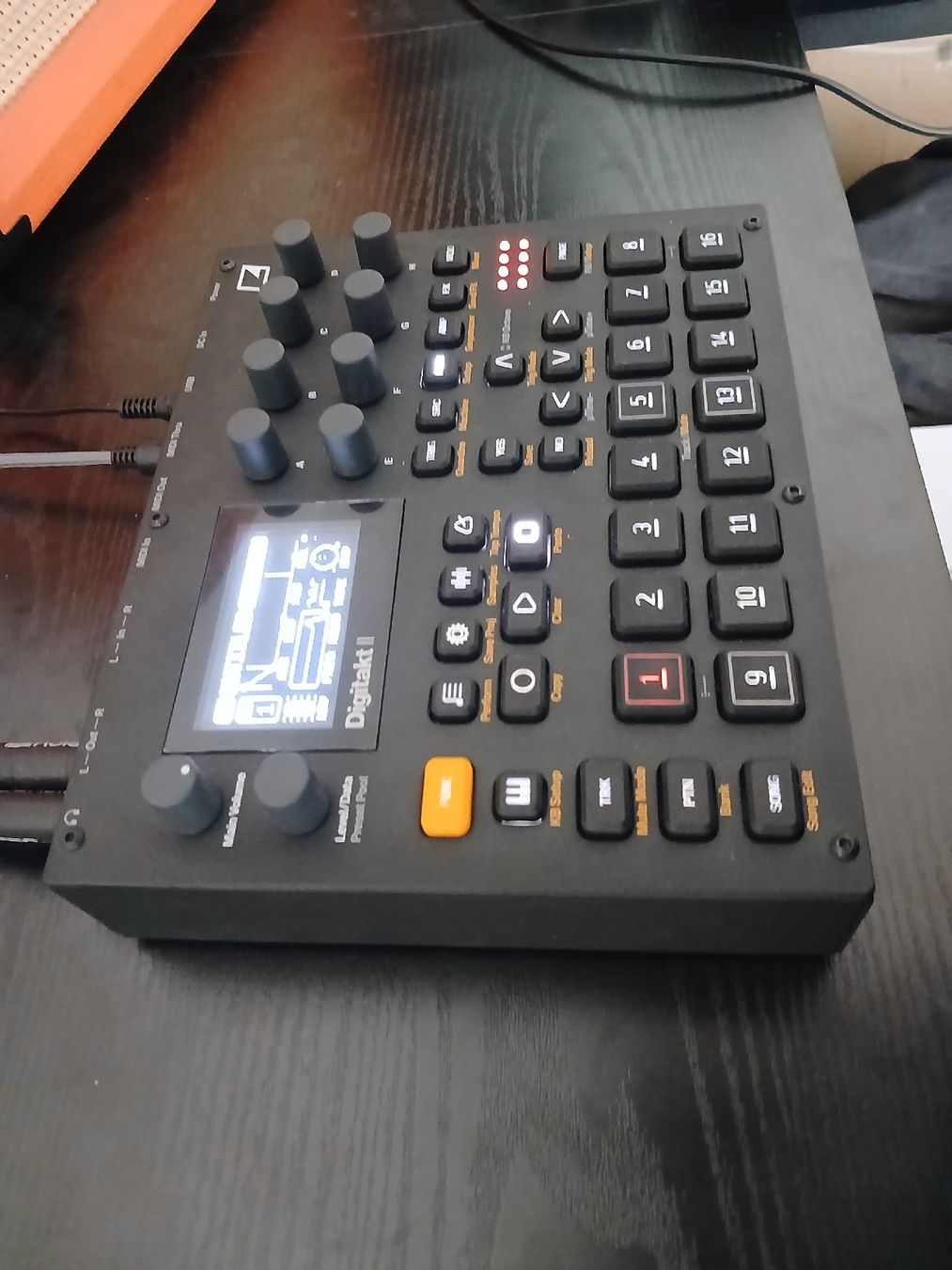 Elektron Strumenti musicali: Elektron Digitakt mkII NEW – Nuovo (secondo la descrizione) da Vissoie venduto da luc_6yls 1