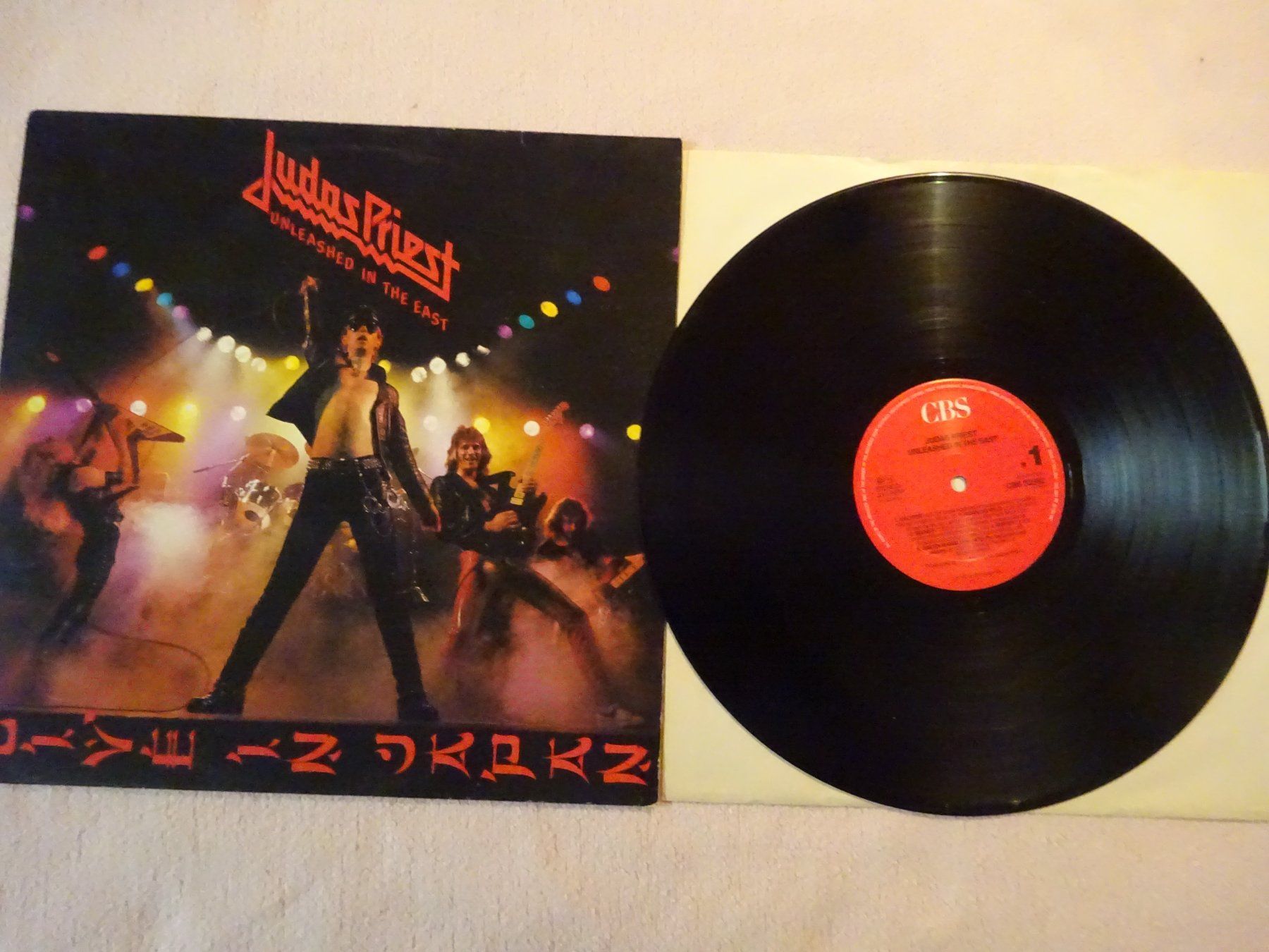 Dischi in vinile: JUDAS PRIEST ** UNLEASHED IN THE EAST – Usato da Luzern venduto da xrayspex99 1