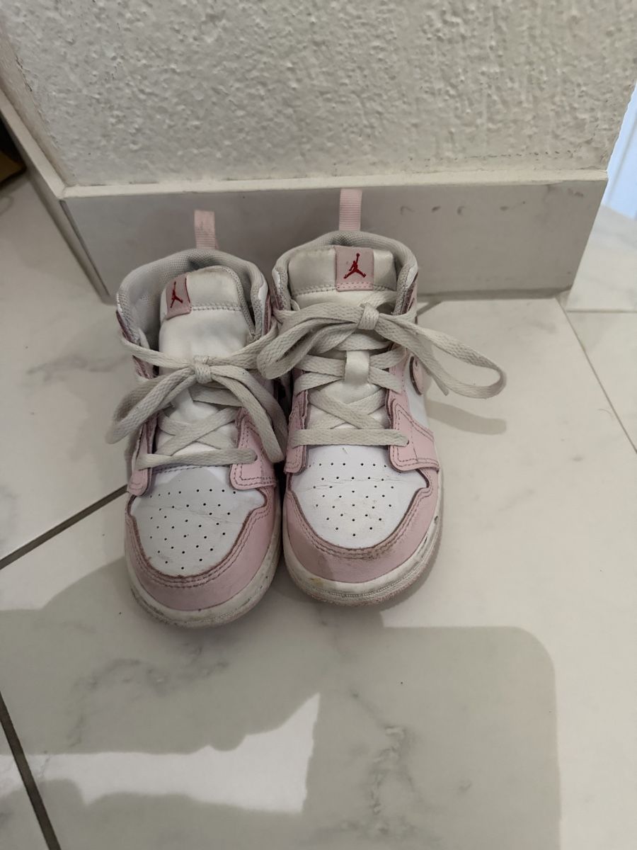 Nike Schuhe für Mädchen: Nike Grösse 26 – Gebraucht aus Effretikon von mige82 2