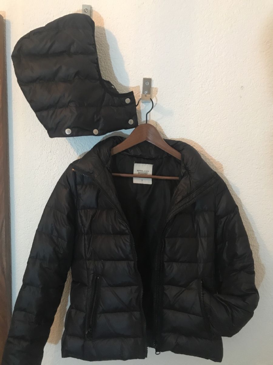 Jacken: Warme Winterjacke Gr. S, schwarz, Kapuze – Gebraucht aus Zürich von damavand 4
