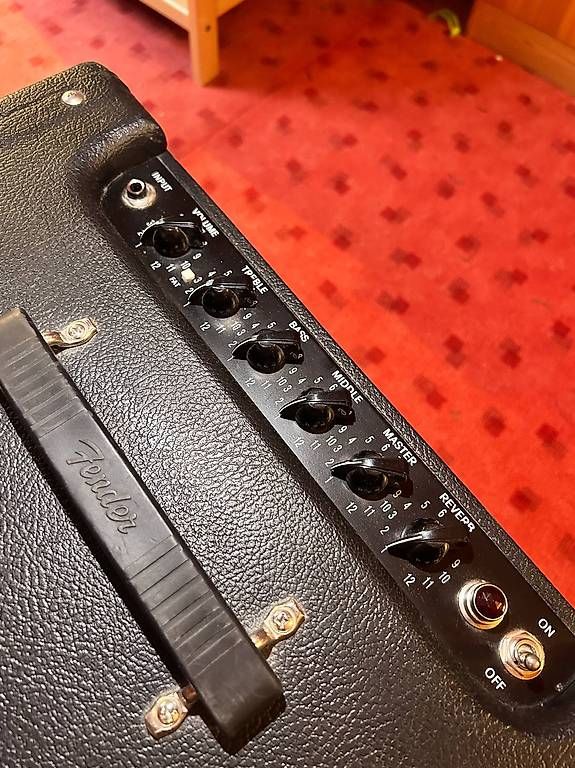 Fender Amplificatori: Fender Blues Junior III, Gitarren-Verstärker – Usato da Flawil venduto da Theresa00 1