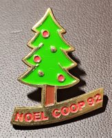 Q366 - Pin  Weihnachtsbaum  NOEL COOP 1992