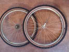 Mavic/Shimano Laufradsatz 26 zoll Hinter- und Vorderrad