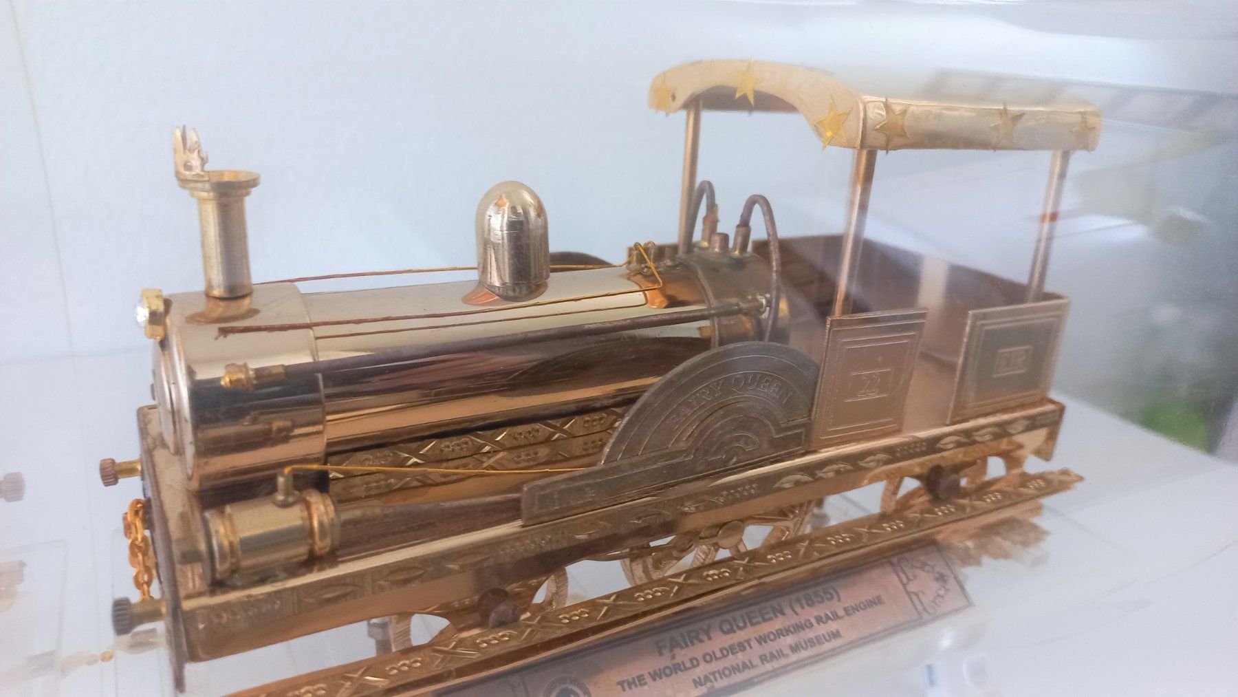 Kit di modellismo & Modellini statici: Fairy Queen Lokomotive Museumsmodell, Messing, Plexiglas – Usato da Bévilard venduto da Orscha 3