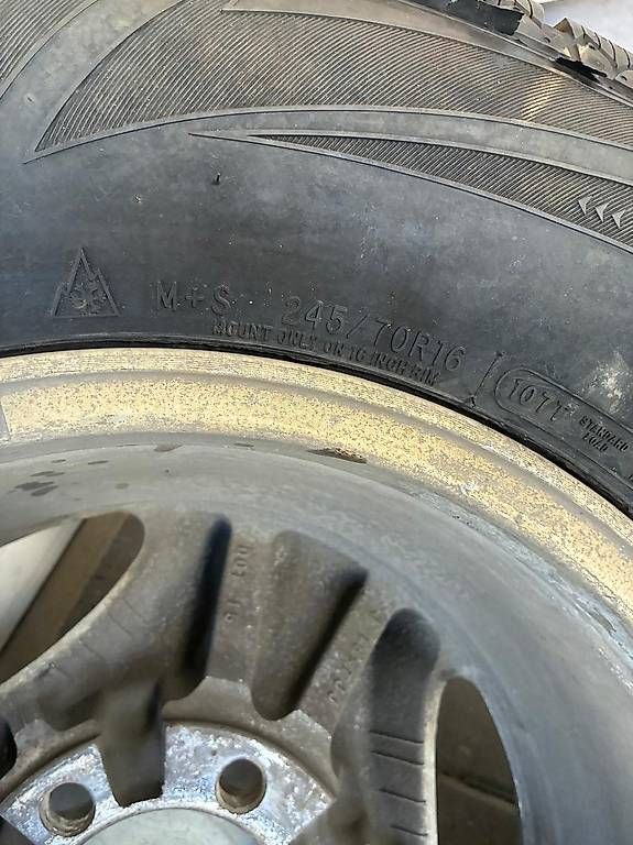 Toyota Pneus & Roues: Kompletträder Toyota – D'occasion à Lotzwil par NRUD 4