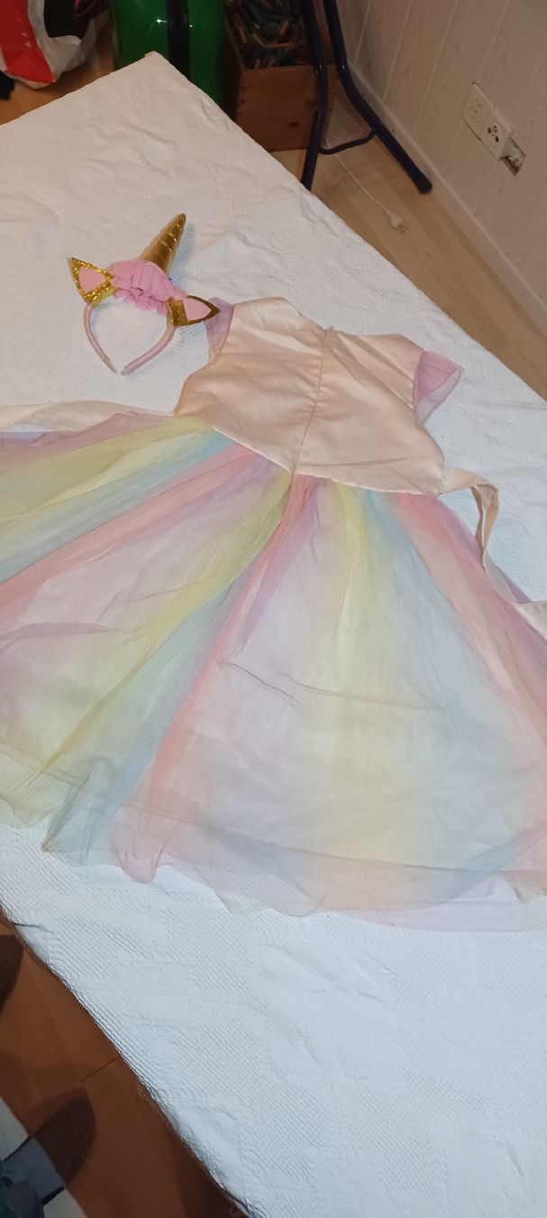 Costumi: Einhornkostüm/ Kostüm Mädchen – Usato da Breitenbach venduto da einsundzwei12 1
