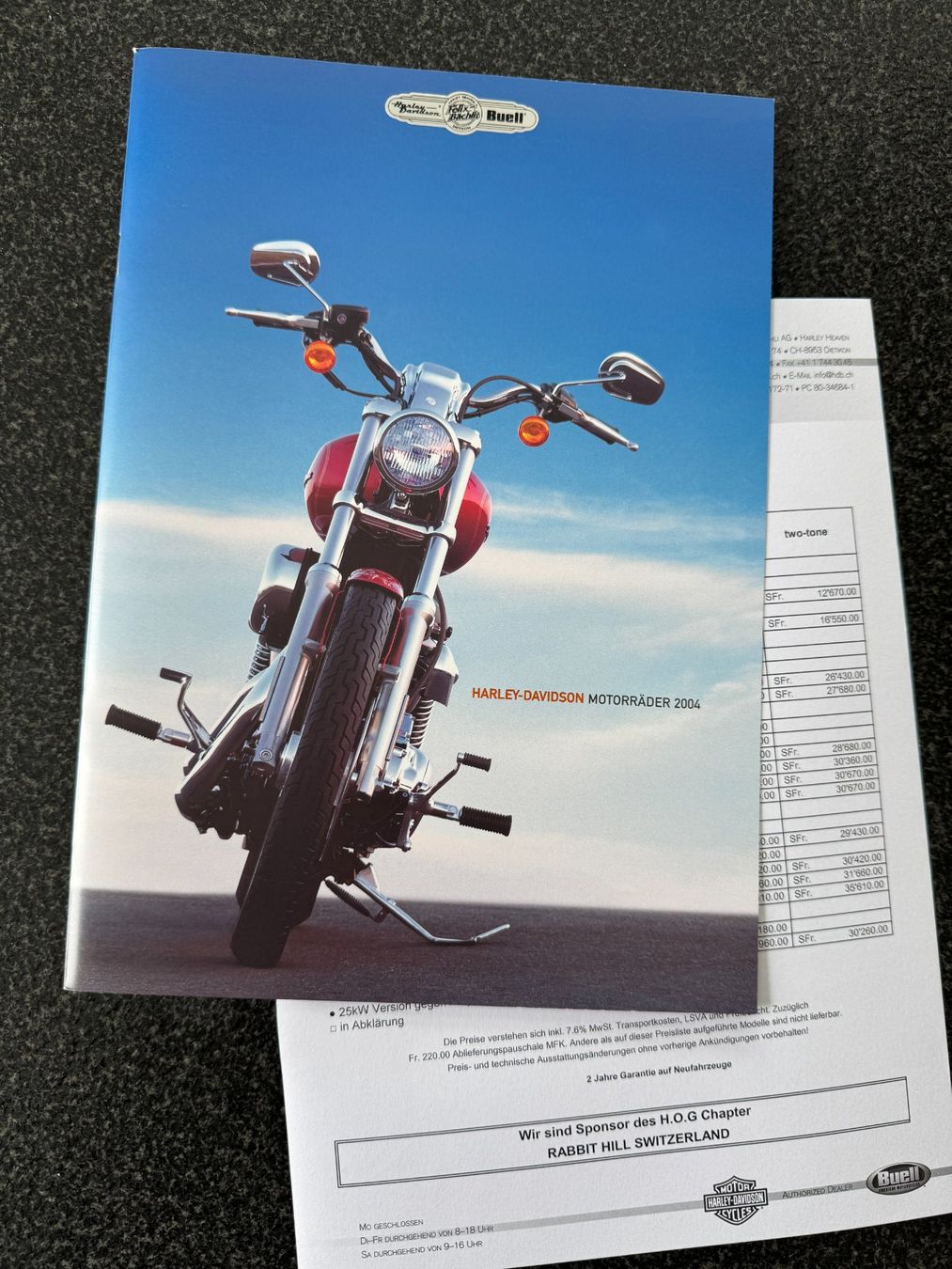 Documenti: Harley-Davidson Katalog, Broschüre, Prospekt von 2004 – Usato da Niederhasli venduto da Berno