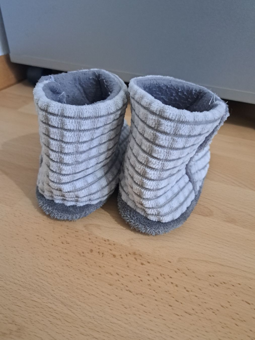 Scarpe per ragazzi: Pantoffel in Grösse 29 / 30 – Nuovo (secondo la descrizione) da Ostermundigen venduto da sedel_ 1