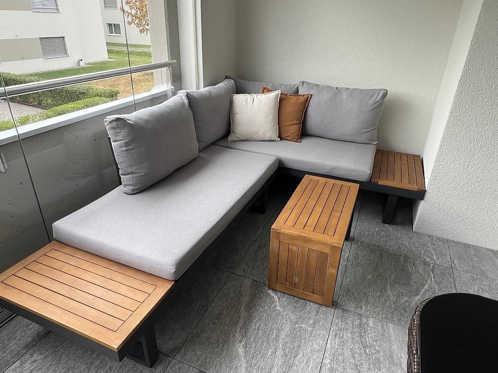 Divani: Balkon-Lounge inkl. Tisch – Usato da Bütschwil venduto da Positano99
