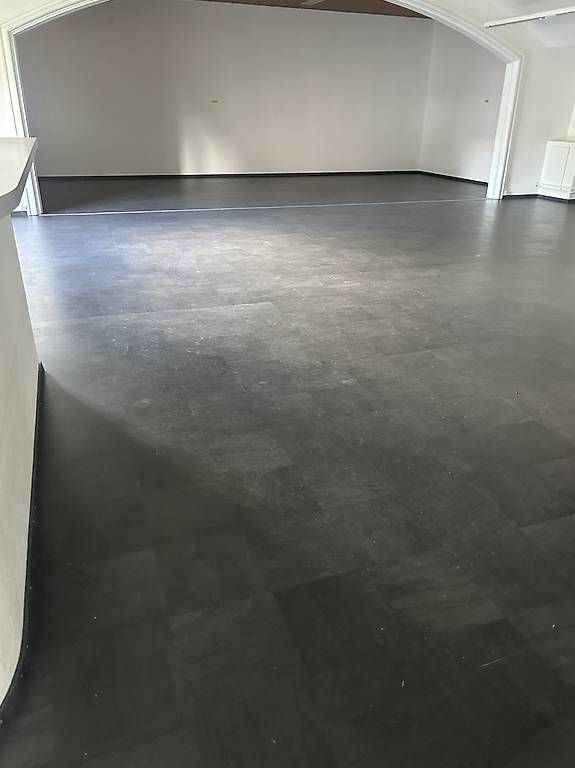 Rivestimenti per pavimenti: Laminat Meister – Usato da Stans venduto da Benzen 2