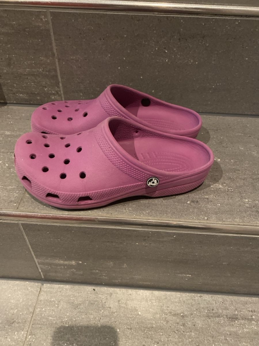 Crocs Scarpe da uomo: Crocs – Usato da Arni BE venduto da Labello75 1