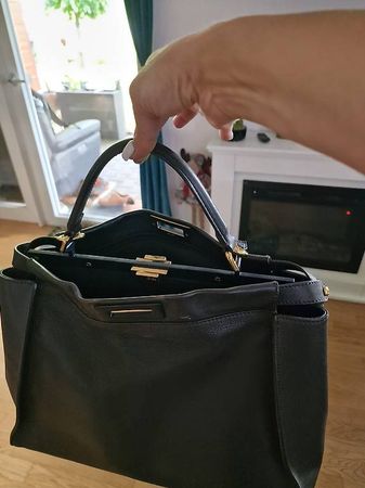 FENDI  Peekaboo Large  Schwarzes Selleria-Leder