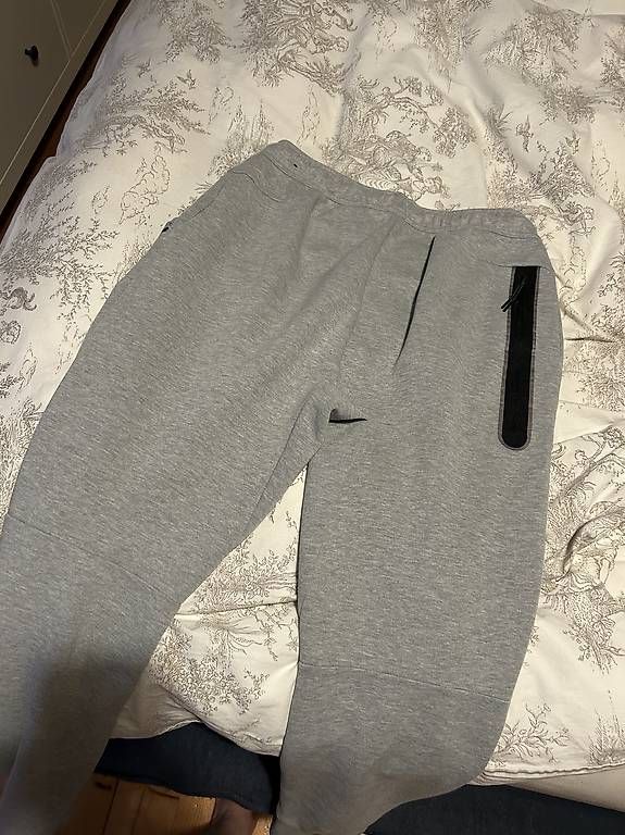 Hosen: Nike Tech – Gebraucht aus magliaso von rossella17 3