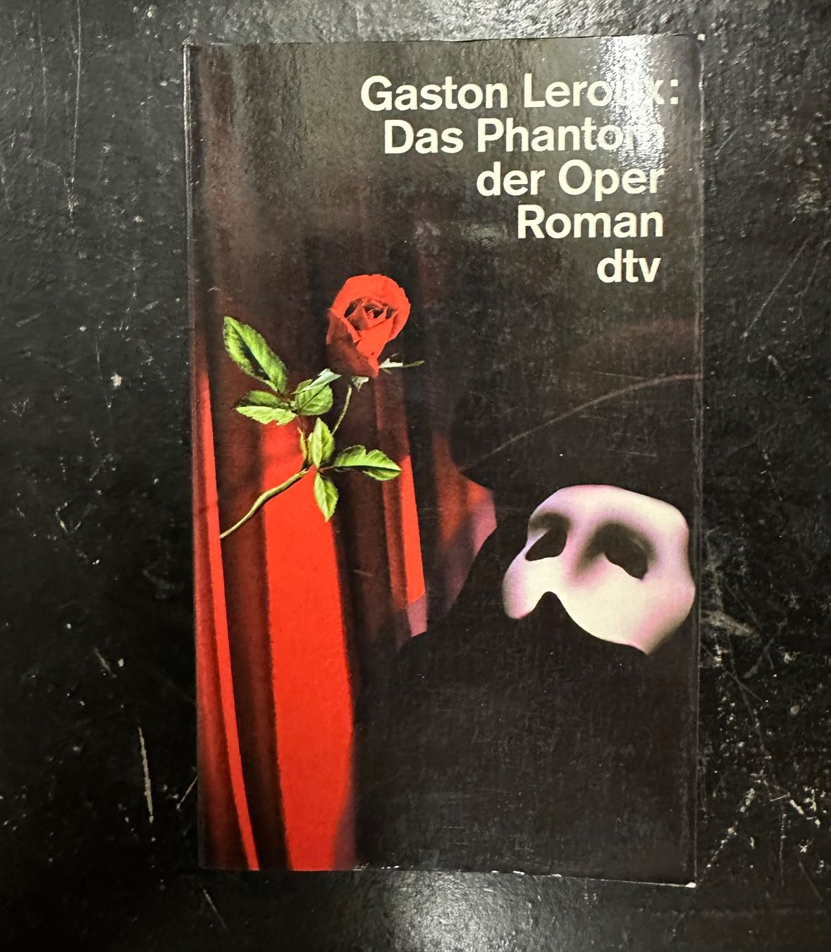 Bücher: Gaston Leroux - Das Phantom der Oper Roman dtv – Gebraucht aus Glattpark(Opfikon) von AydenM