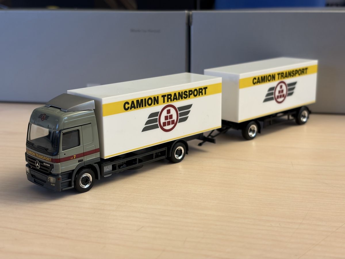 Herpa Modellini d'auto: MB Actros MP2 CTW KHZ – Usato da Felben-Wellhausen venduto da Mobil01