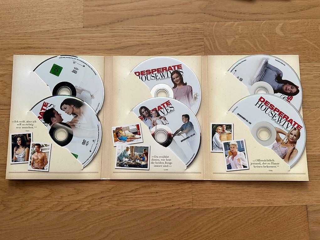 Tutti i DVDs: Desperate Housewives - Box mit allen 8 Staffeln – Usato da Sumiswald venduto da Sigmund90 3