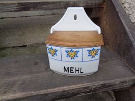 antike Vorratsdose für Mehl mit Stempel
