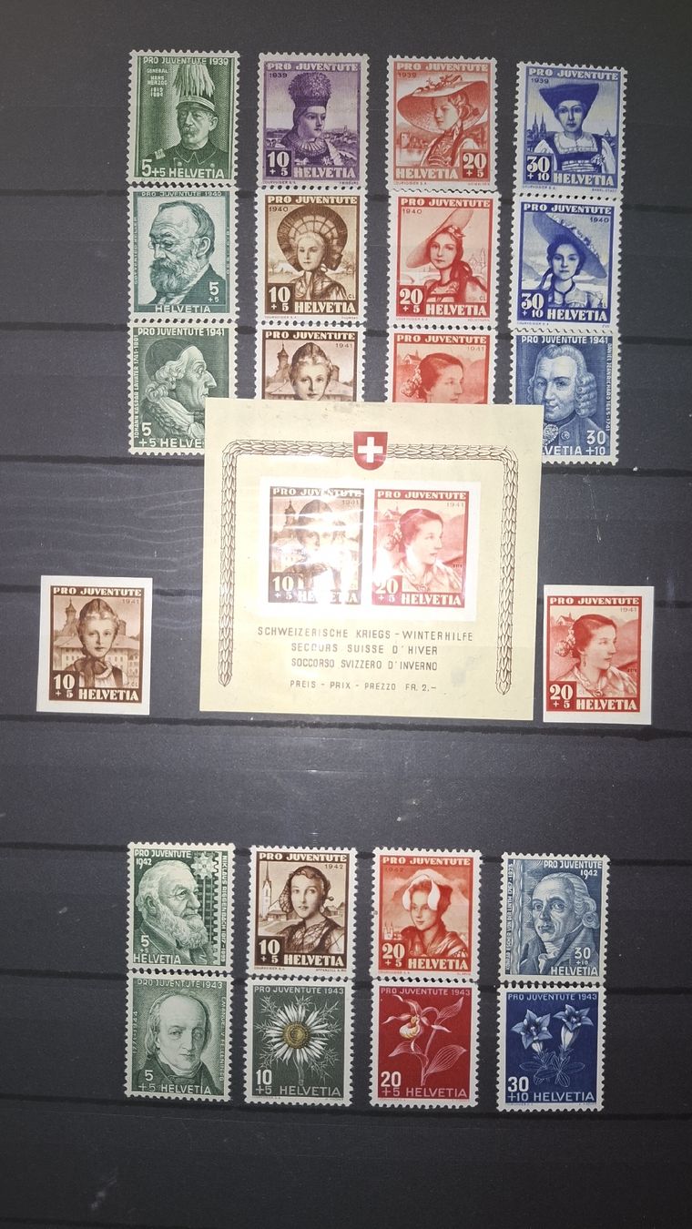 Tutti i francobolli: Pro Juventute Sammlung mit Vorläufer und Blocks  – Usato da Balgach venduto da SIMEON27 4