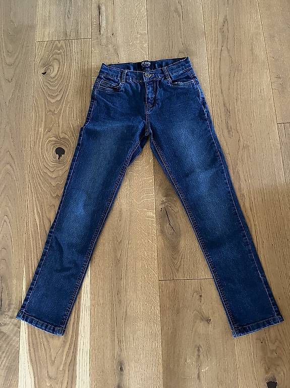 Jeans: Kinder Jeans gr. 140 – Nuovo (secondo la descrizione) da St. Peterzell venduto da martina333