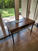 Midcentury Schreibtisch/Desk, 2 Schubladen, Nussbaum