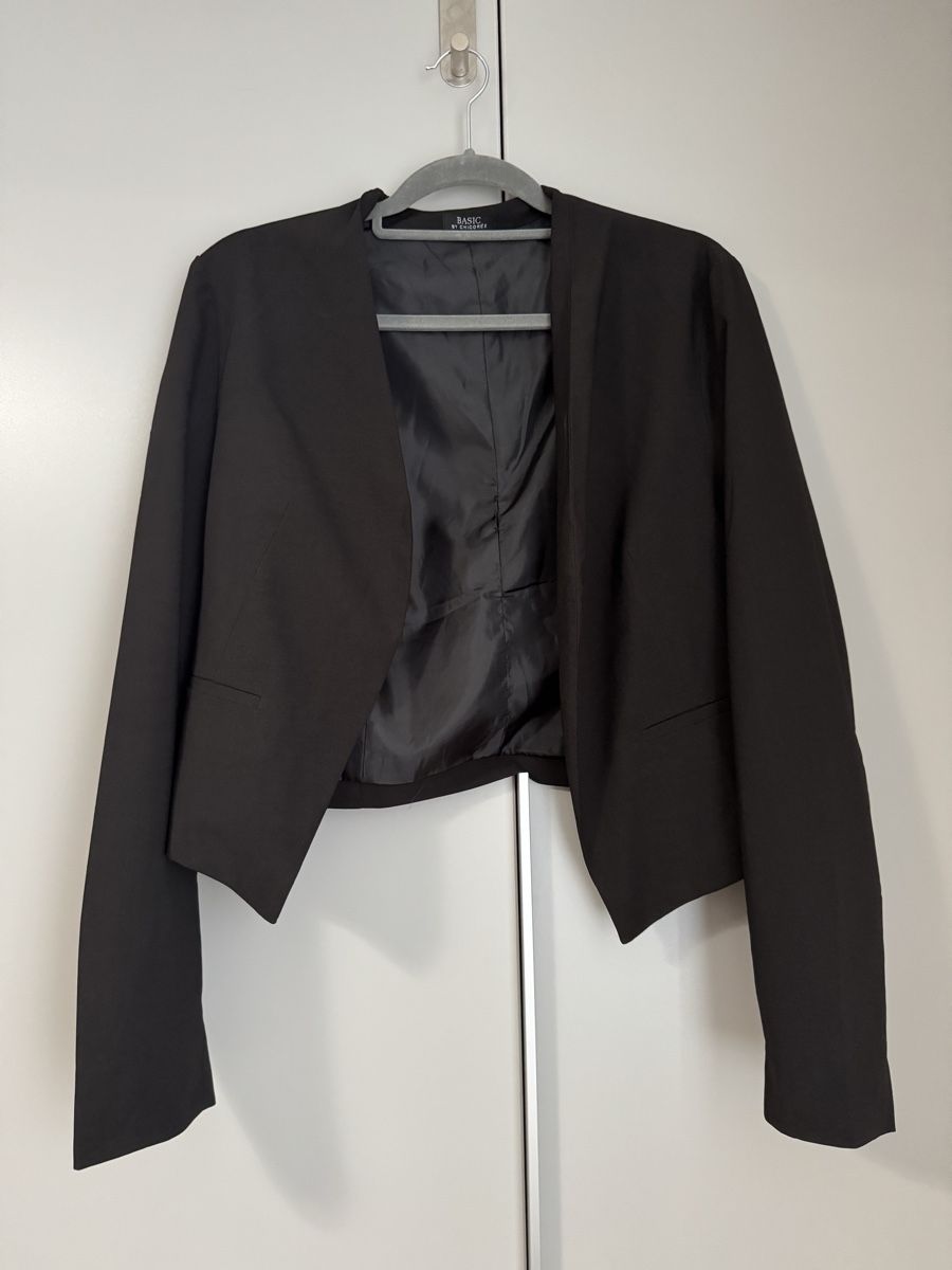 Giacche: Schwarzer Blazer Basic by Chicoree, Gr. M – – Usato da Baden venduto da CompraCaro