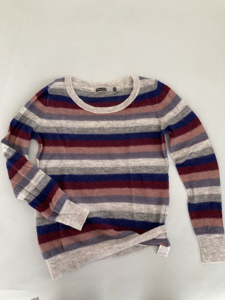 Pullover & Sweatshirts: Pullover – Gebraucht aus Urdorf von lib_j5zw