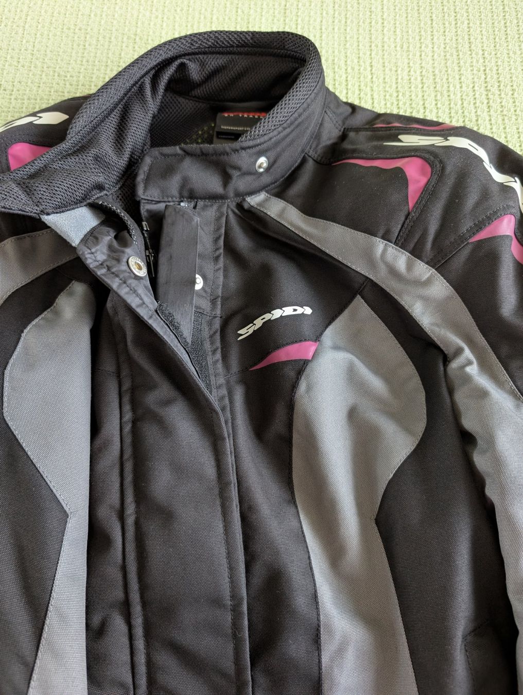 Giacche: Motorrad-Jacke Damen – Usato da St. Gallen venduto da nic_9xcj 2