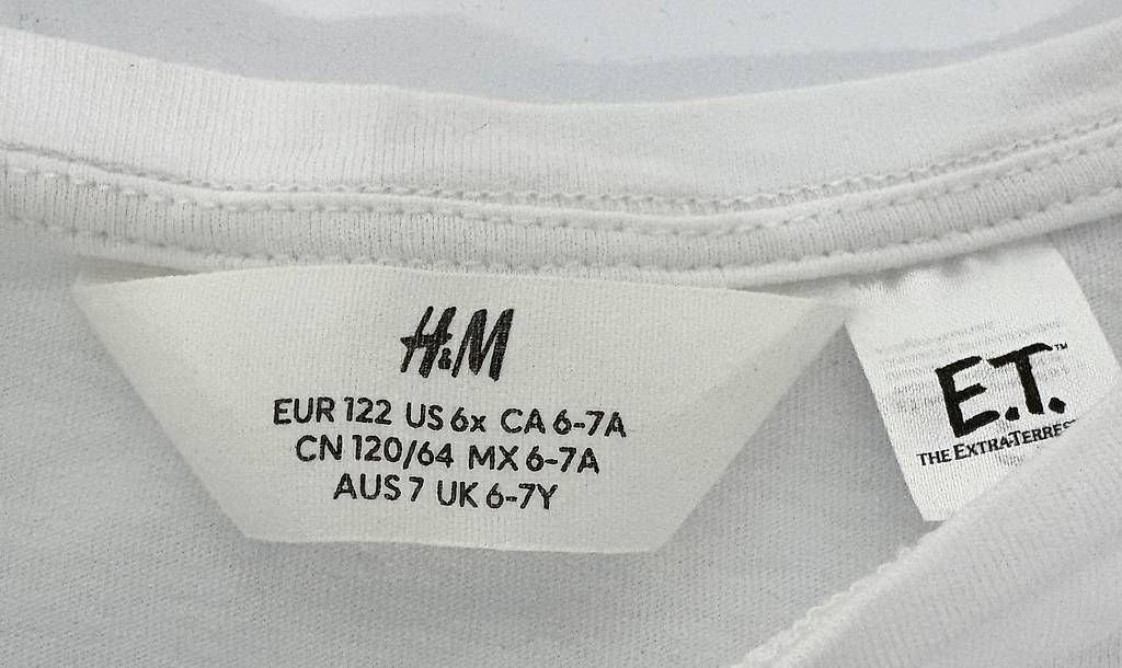H&M Camicie, T-shirt & Polo: E.T. T-Shirt, Grösse 122 – Usato da Biel/Bienne venduto da ssteini 1