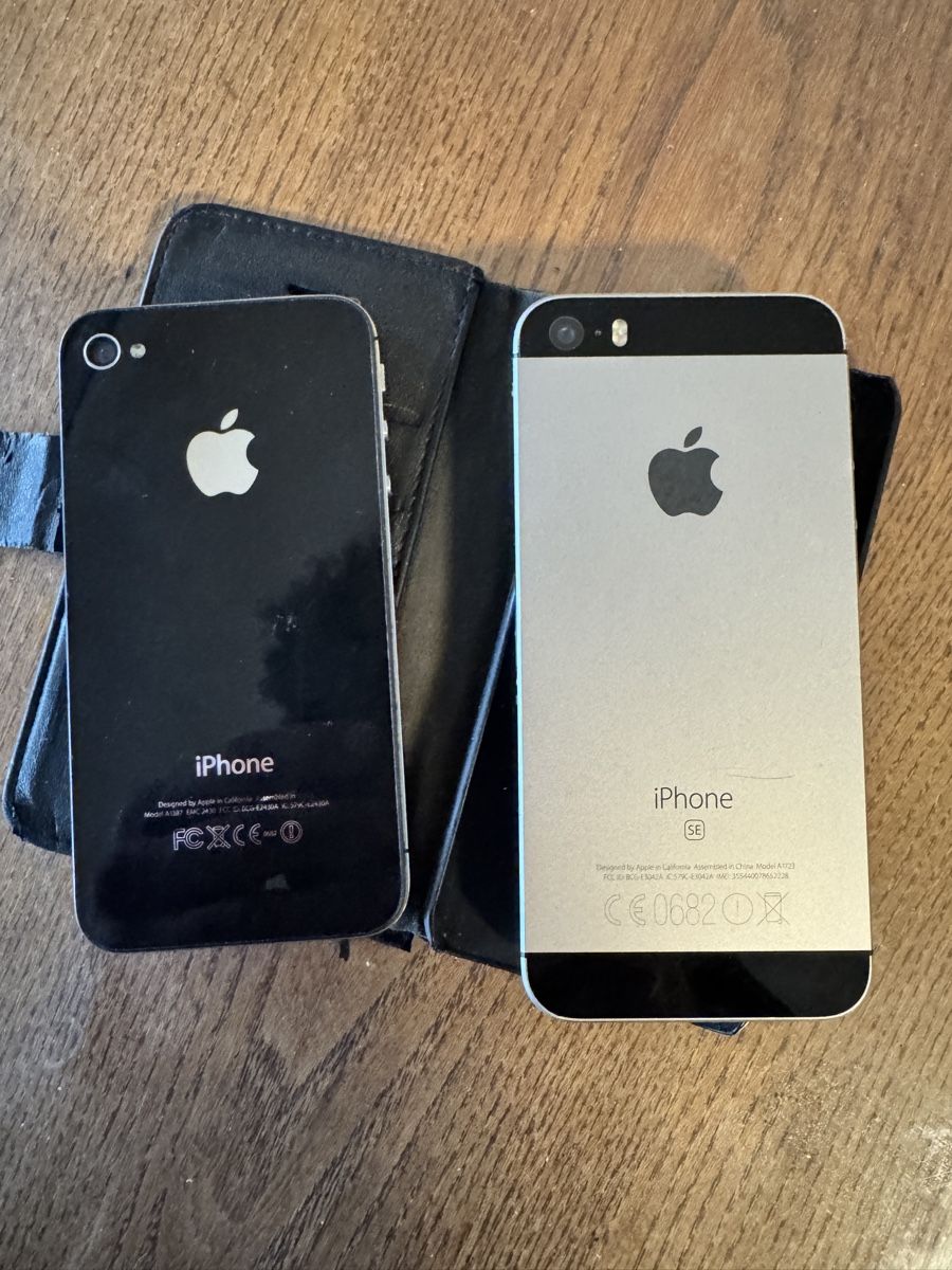Apple Handys / Smartphones: iPhone 4s 16 & iPhone SE 64GB ! – Gebraucht aus Dietikon von Leodnd 5