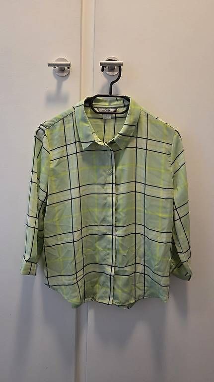 Monki Chemisiers: grün karierte Bluse, S/36 – D'occasion à Bern par nigq