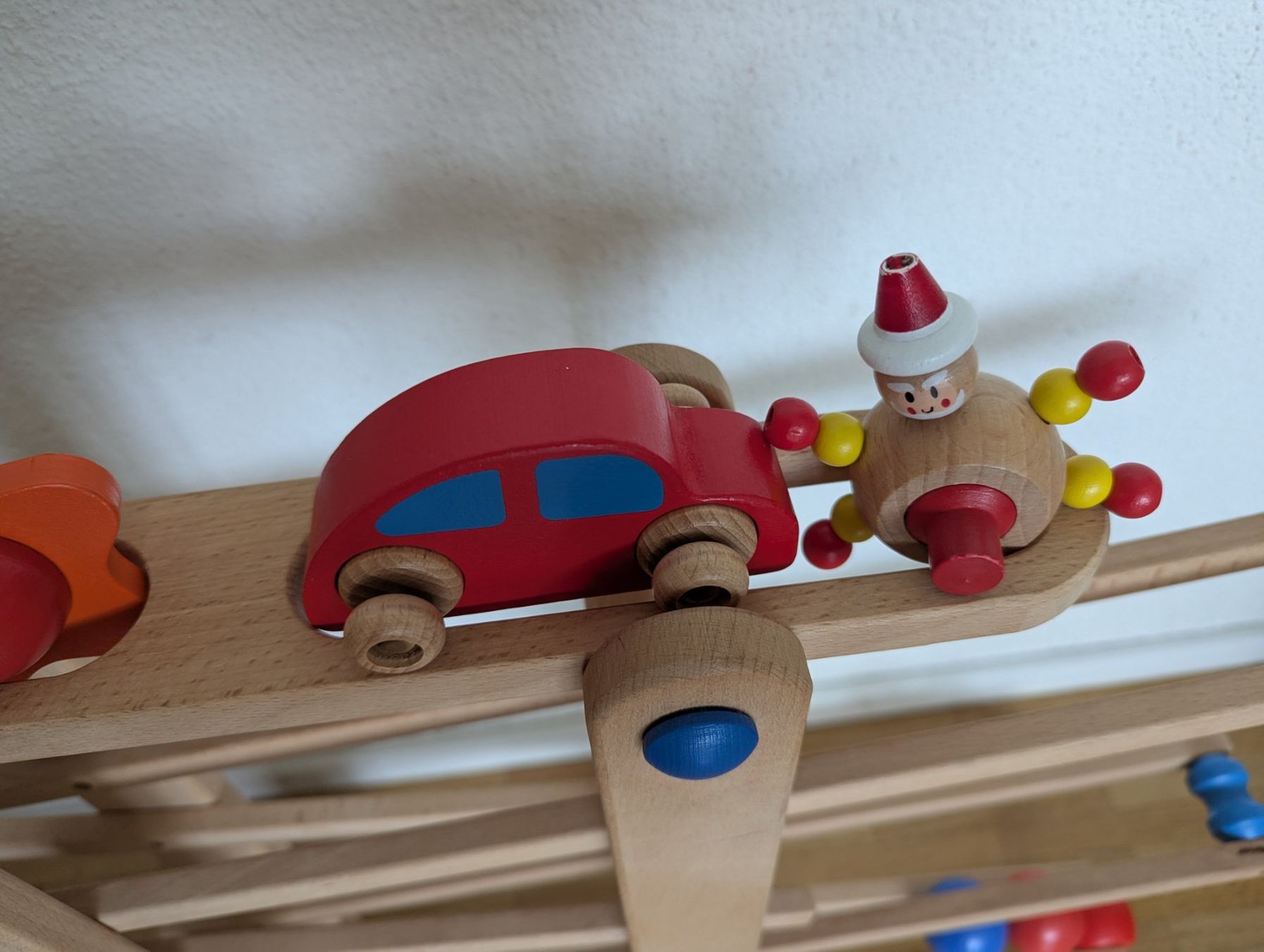 Spielzeuge: Coemo Kugelbahn Holz ab 1 Jahr – Neu (gemäss Beschreibung) aus Au ZH von liinaj 1