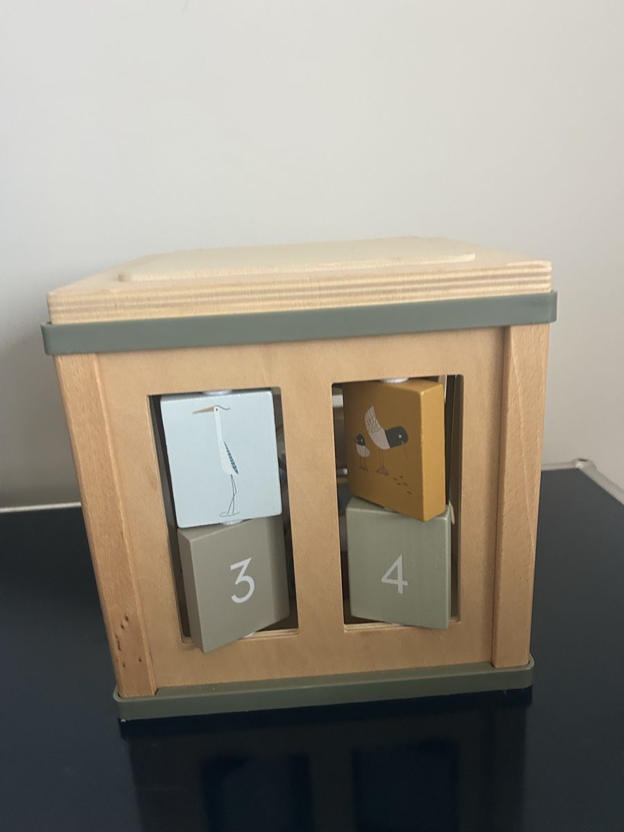 Spielzeuge: Little Dutch activity cube – Gebraucht aus Epalinges von kat_lyp6 1